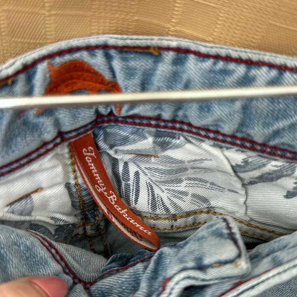 Tommy Bahama Jeans 38x30 - Picture 2 of 5